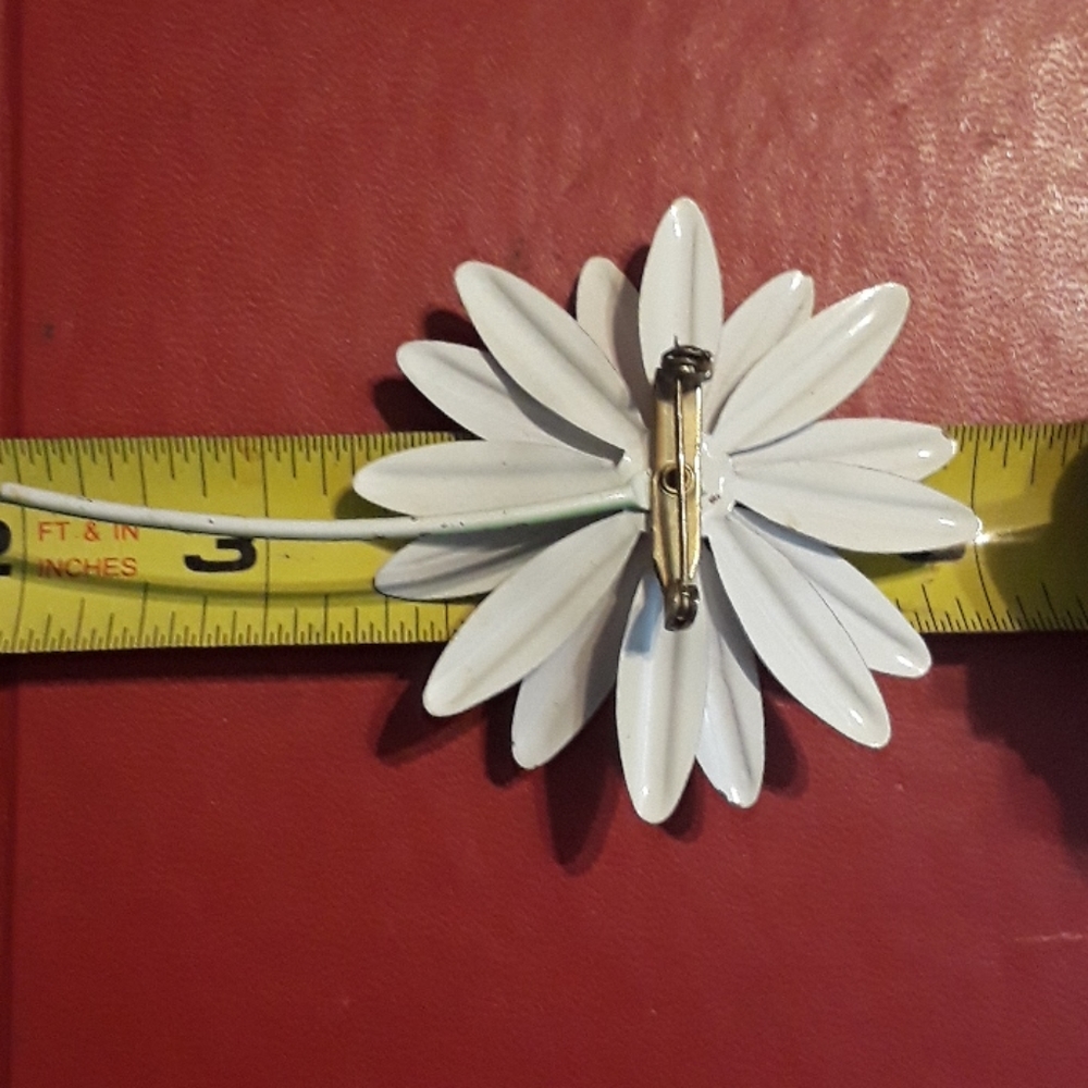 pin - Picture 3 of 3
